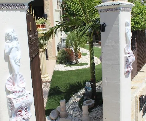 Ivoton Holiday home Paphos