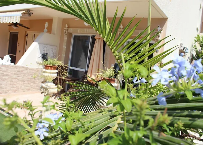 Ivoton Holiday home *